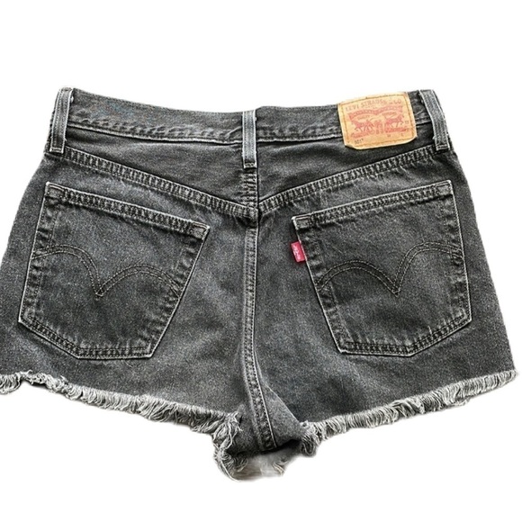 Sz27 Levi’s 501 button fly distressed cutoff denim shorts in faded black. EUC - Picture 9 of 16